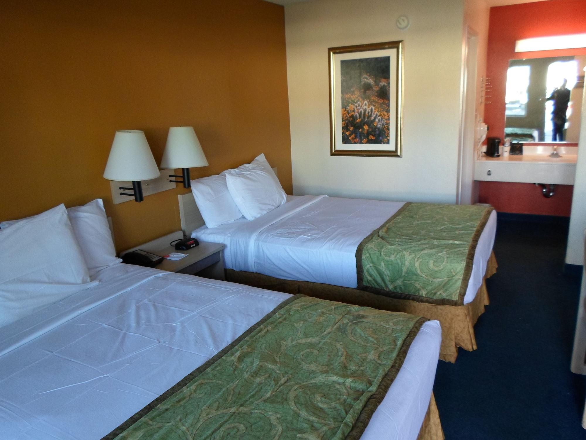 ฮาวเวิร์ด จอห์นสัน บาย วินด์แฮม ลาสเวกัส เนียร์ เดอะ สตริป Motel ภายนอก รูปภาพ