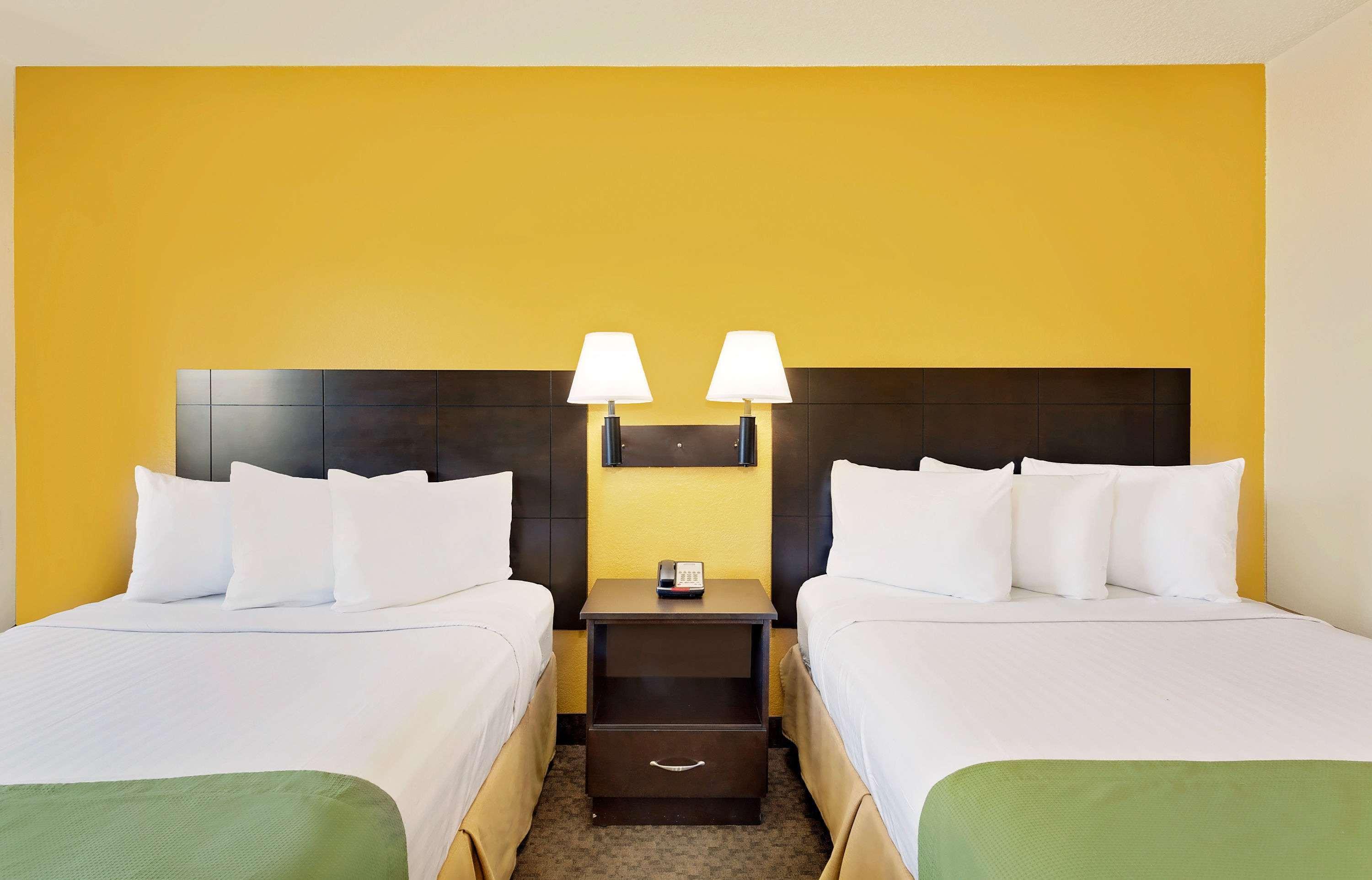 ฮาวเวิร์ด จอห์นสัน บาย วินด์แฮม ลาสเวกัส เนียร์ เดอะ สตริป Motel ภายนอก รูปภาพ