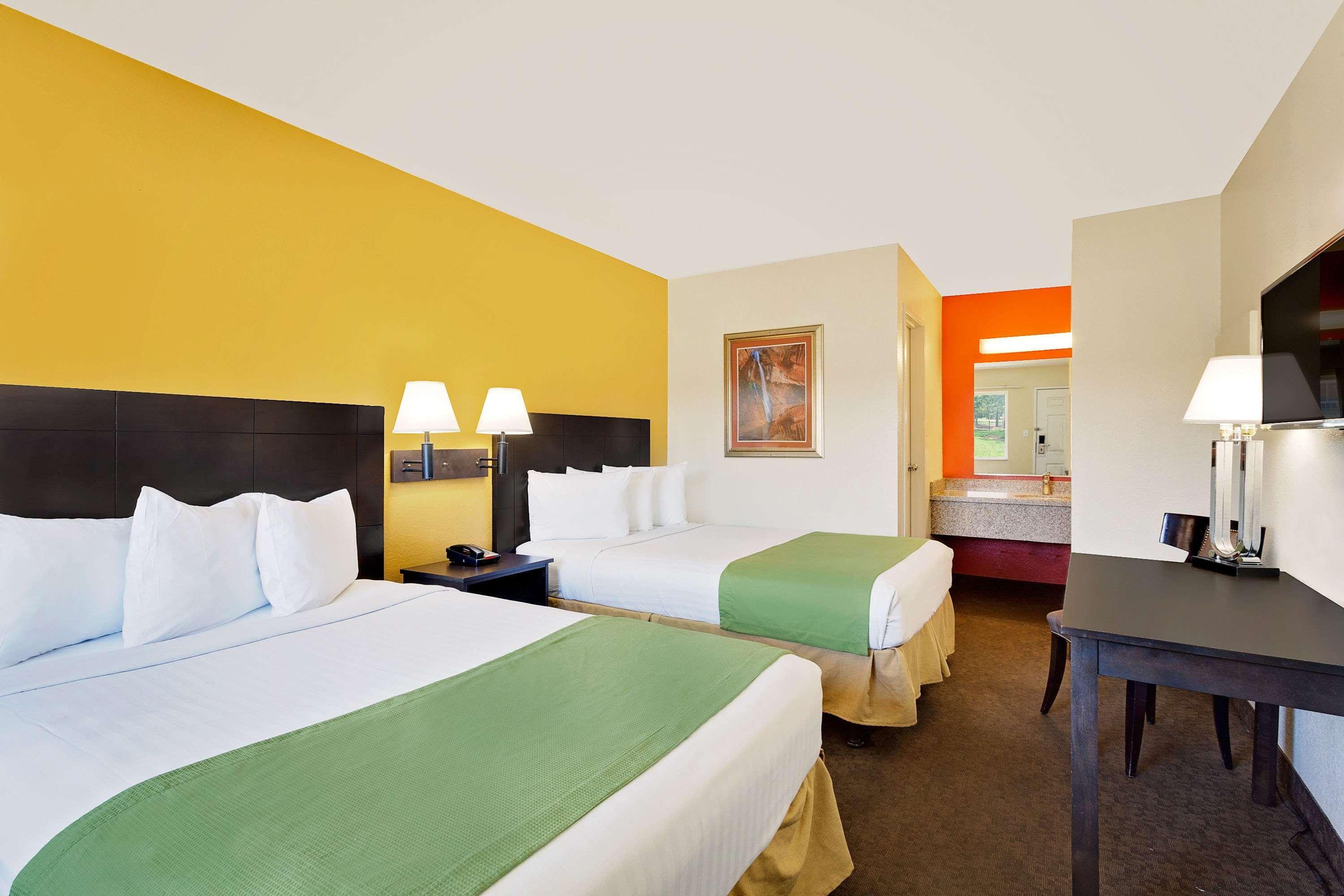 ฮาวเวิร์ด จอห์นสัน บาย วินด์แฮม ลาสเวกัส เนียร์ เดอะ สตริป Motel ภายนอก รูปภาพ