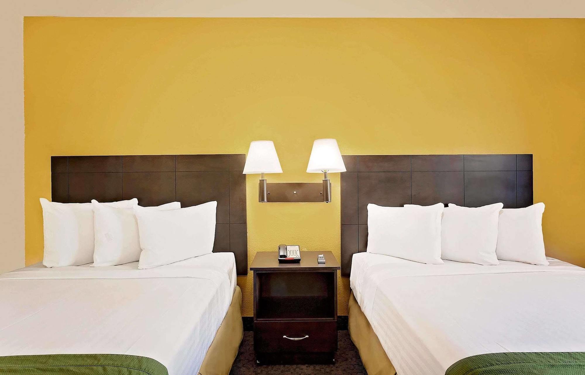 ฮาวเวิร์ด จอห์นสัน บาย วินด์แฮม ลาสเวกัส เนียร์ เดอะ สตริป Motel ภายนอก รูปภาพ